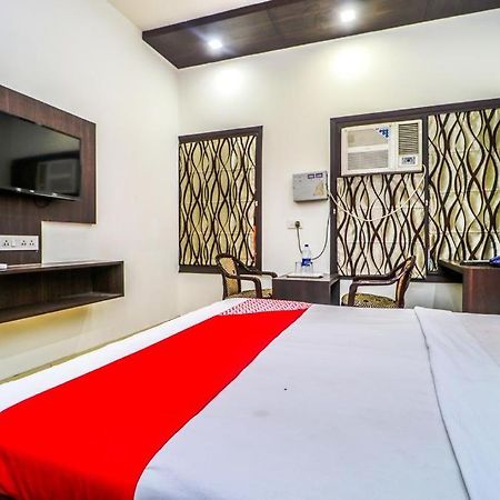 Hotel Sartaj Ludhiana Exterior photo